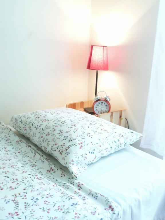 Hostel Aleje 28 Krakov Pokoj fotografie